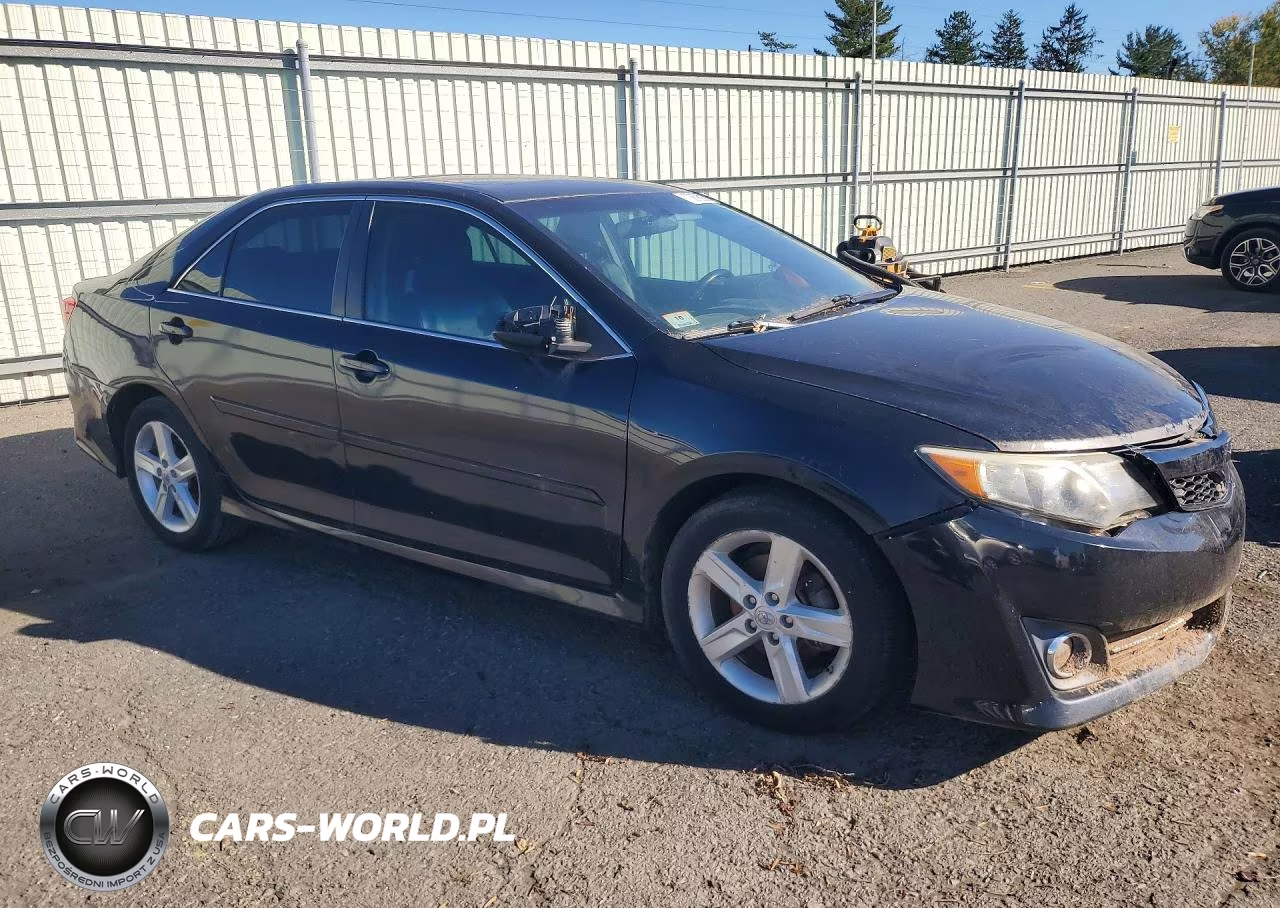 2014 Toyota Camry Se VIN:4T1BF1FKXEU807496 - 4
