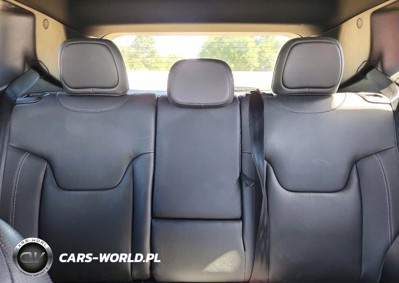 2019 Jeep Renegade Latitude VIN:ZACNJAB17KPK23287 - 10