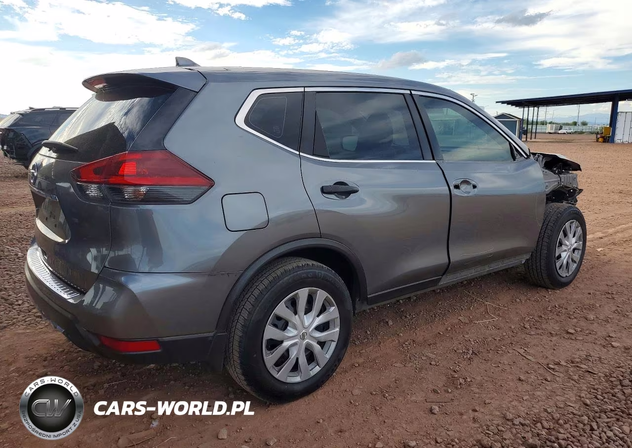 2018 Nissan Rogue S VIN:JN8AT2MT2JW460257 - 3