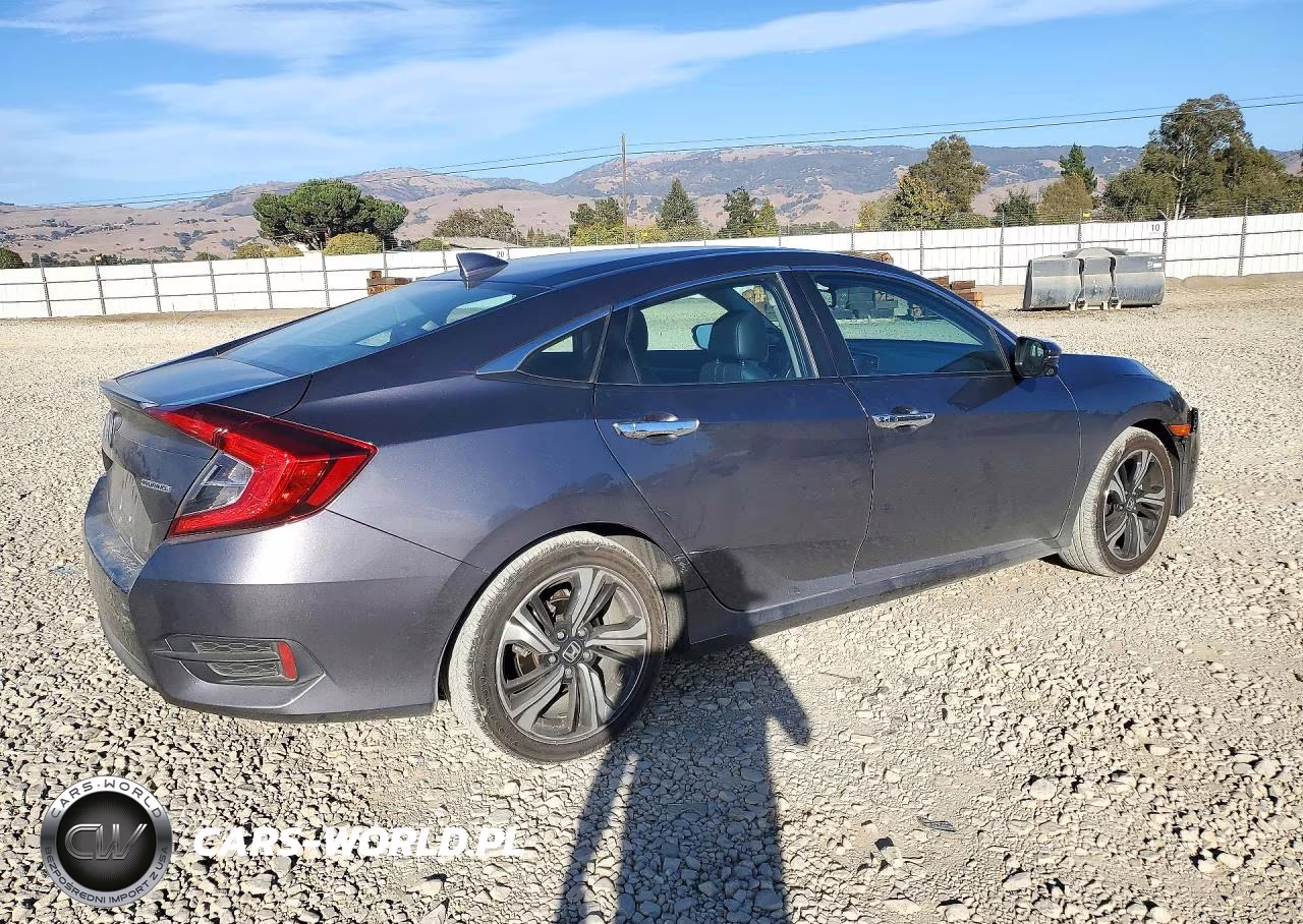 2016 Honda Civic Touring VIN:19XFC1F91GE210475 - 3