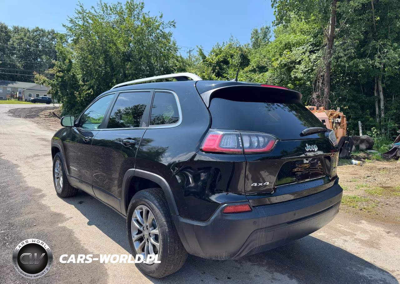 2019 Jeep Cherokee Latitude Plus VIN:1C4PJMLB9KD431013 - 3
