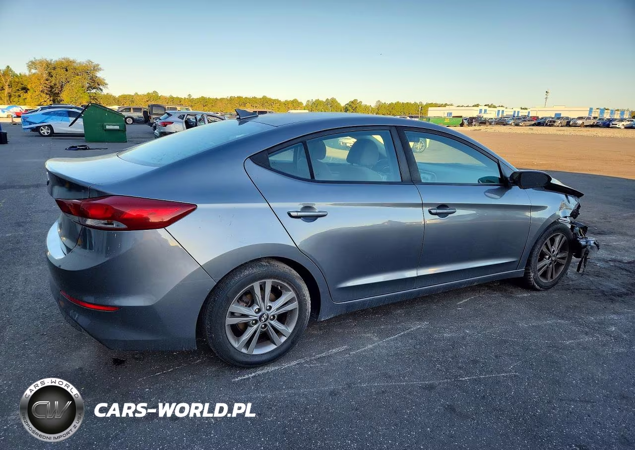 2018 Hyundai Elantra Sel VIN:5NPD84LF0JH358365 - 3