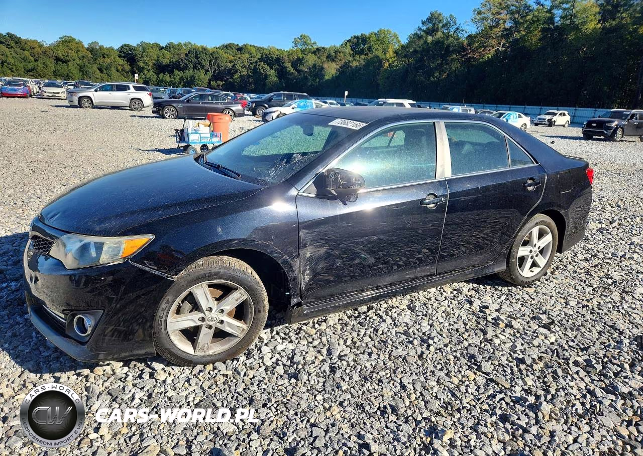 2012 Toyota Camry Se – zdjęcie 1 z 12