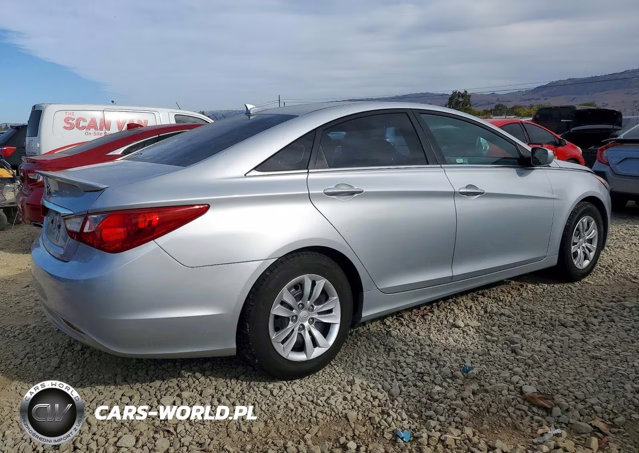 2012 Hyundai Sonata Gls VIN:5NPEB4AC2CH314921 - 3