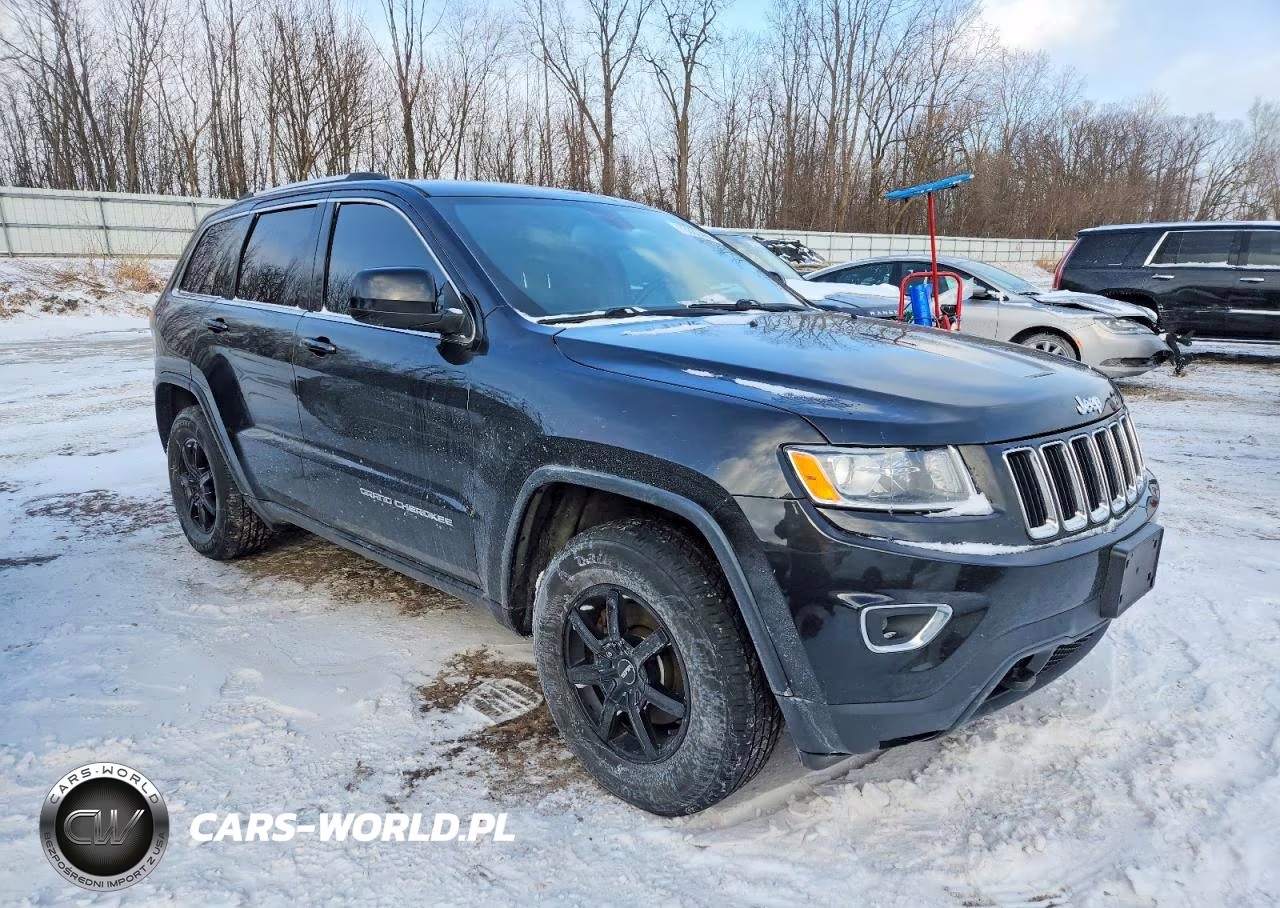 2015 Jeep Grand Cherokee Laredo VIN:1C4RJFAG4FC727037 - 4
