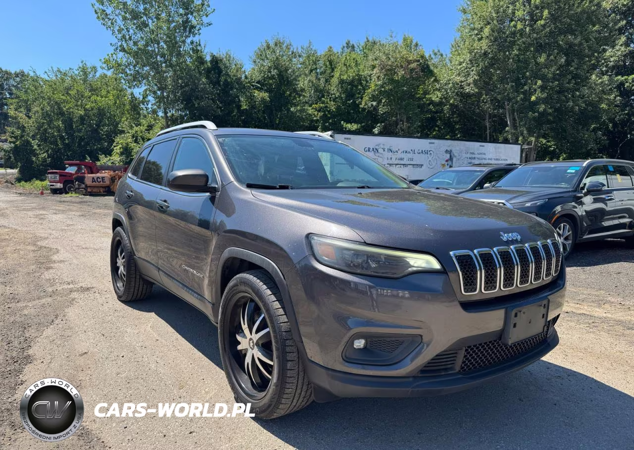 2019 Jeep Cherokee Latitude Plus – zdjęcie 1 z 10