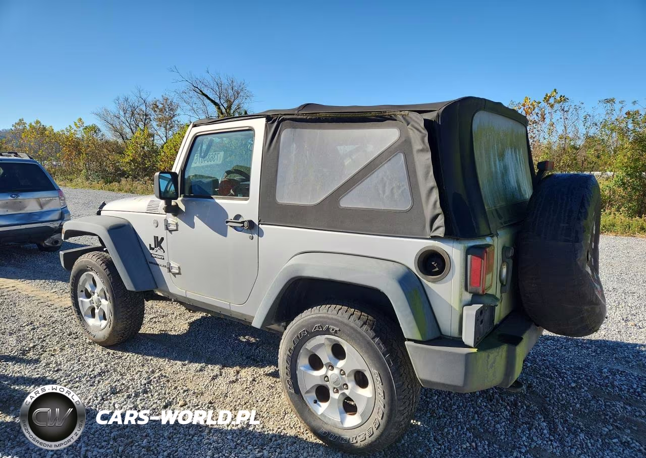 2011 Jeep Wrangler Sport VIN:1J4AA2D13BL541698 - 2