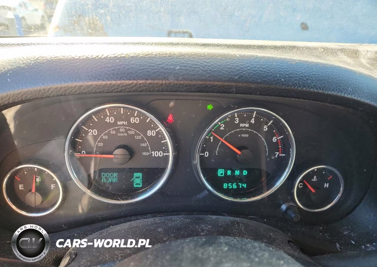 2011 Jeep Wrangler Sport VIN:1J4AA2D13BL541698 - 9