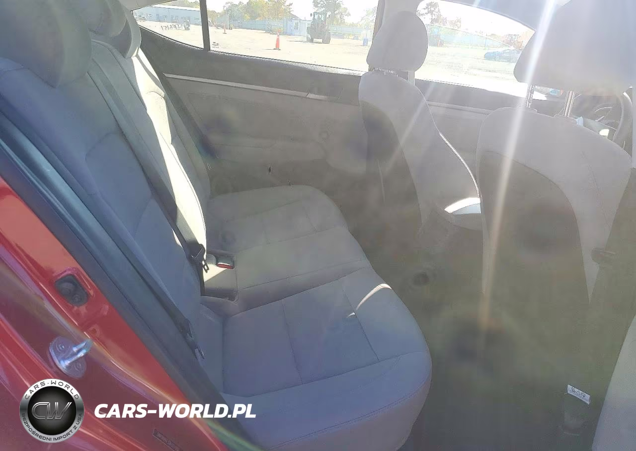 2018 Hyundai Elantra Sel VIN:5NPD84LF3JH337350 - 10