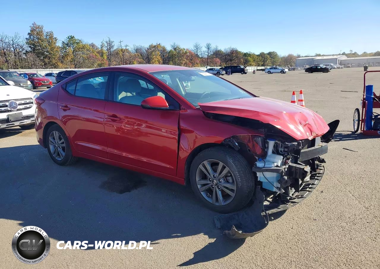 2018 Hyundai Elantra Sel VIN:5NPD84LF3JH337350 - 4
