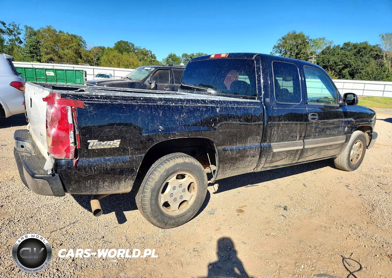 2004 Chevrolet Silverado C1500 VIN:2GCEC19TX41127543 - 3
