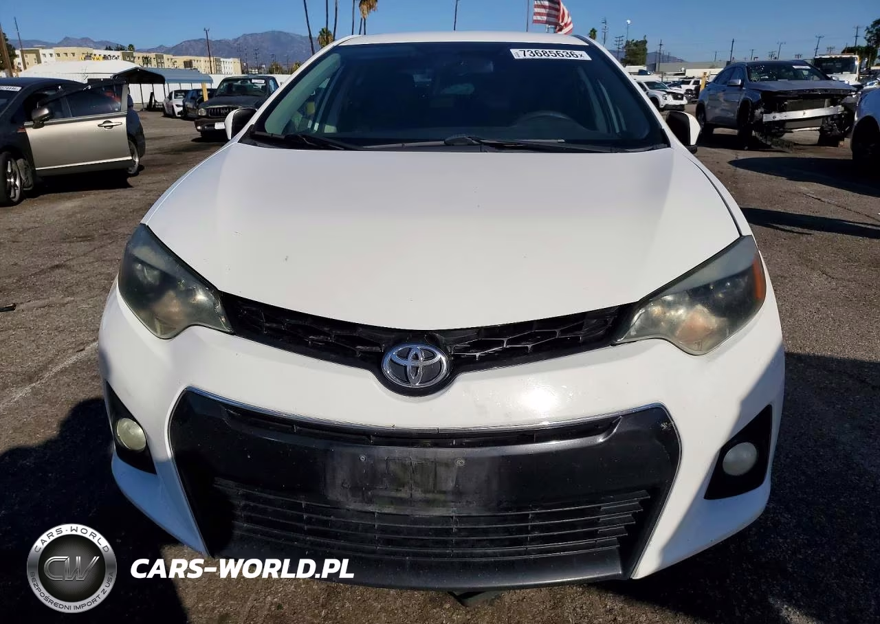 2015 Toyota Corolla S Plus VIN:5YFBURHE3FP312653 - 5
