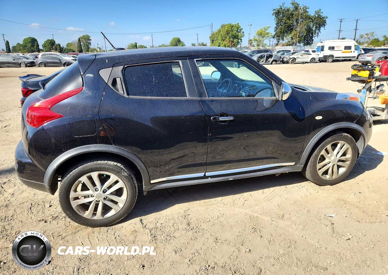 2013 Nissan Juke S VIN:JN8AF5MR1DT220815 - 3