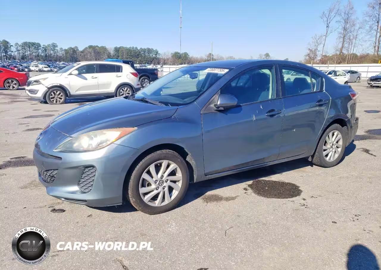 2013 Mazda 3 I
