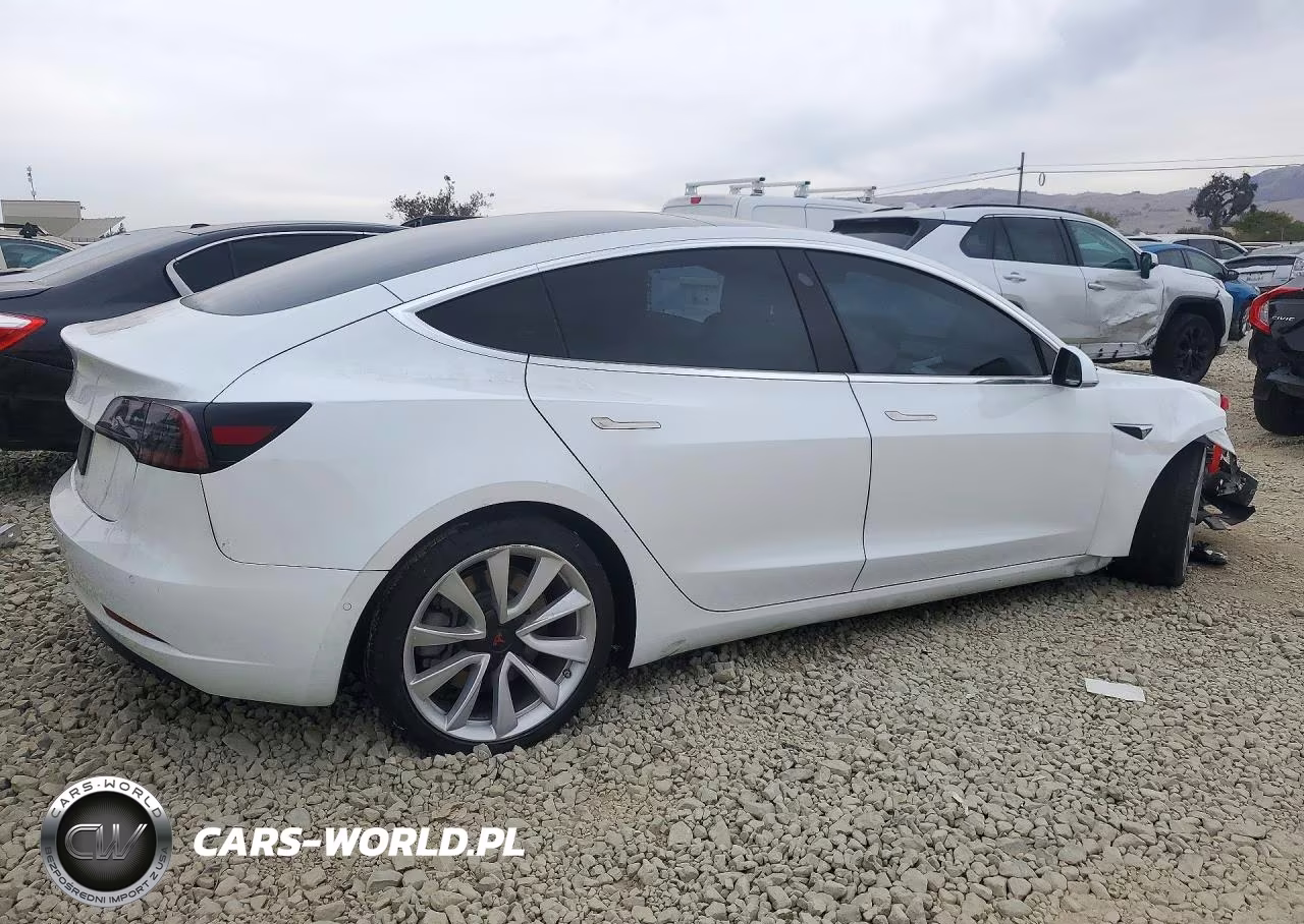 2019 Tesla Model 3 VIN:5YJ3E1EA8KF474238 - 3