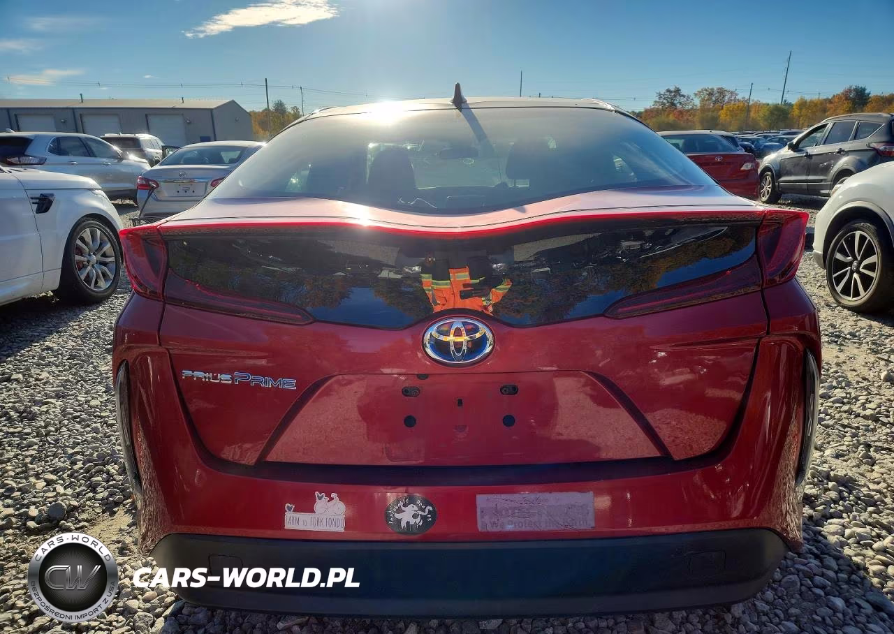 2017 Toyota Prius Prime Plus VIN:JTDKARFPXH3064460 - 6