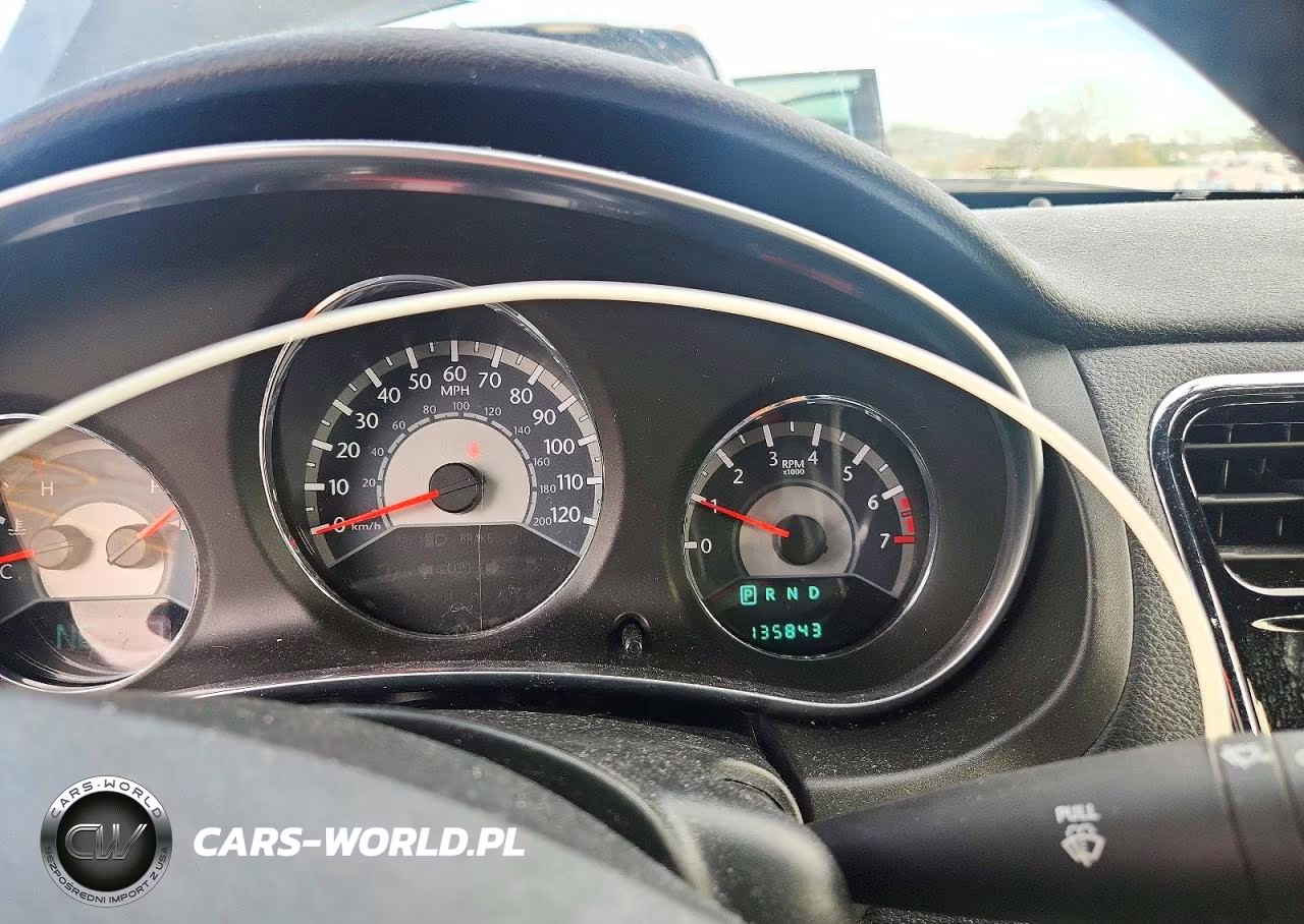 2012 Chrysler 200 Touring VIN:1C3CCBBBXCN130653 - 9