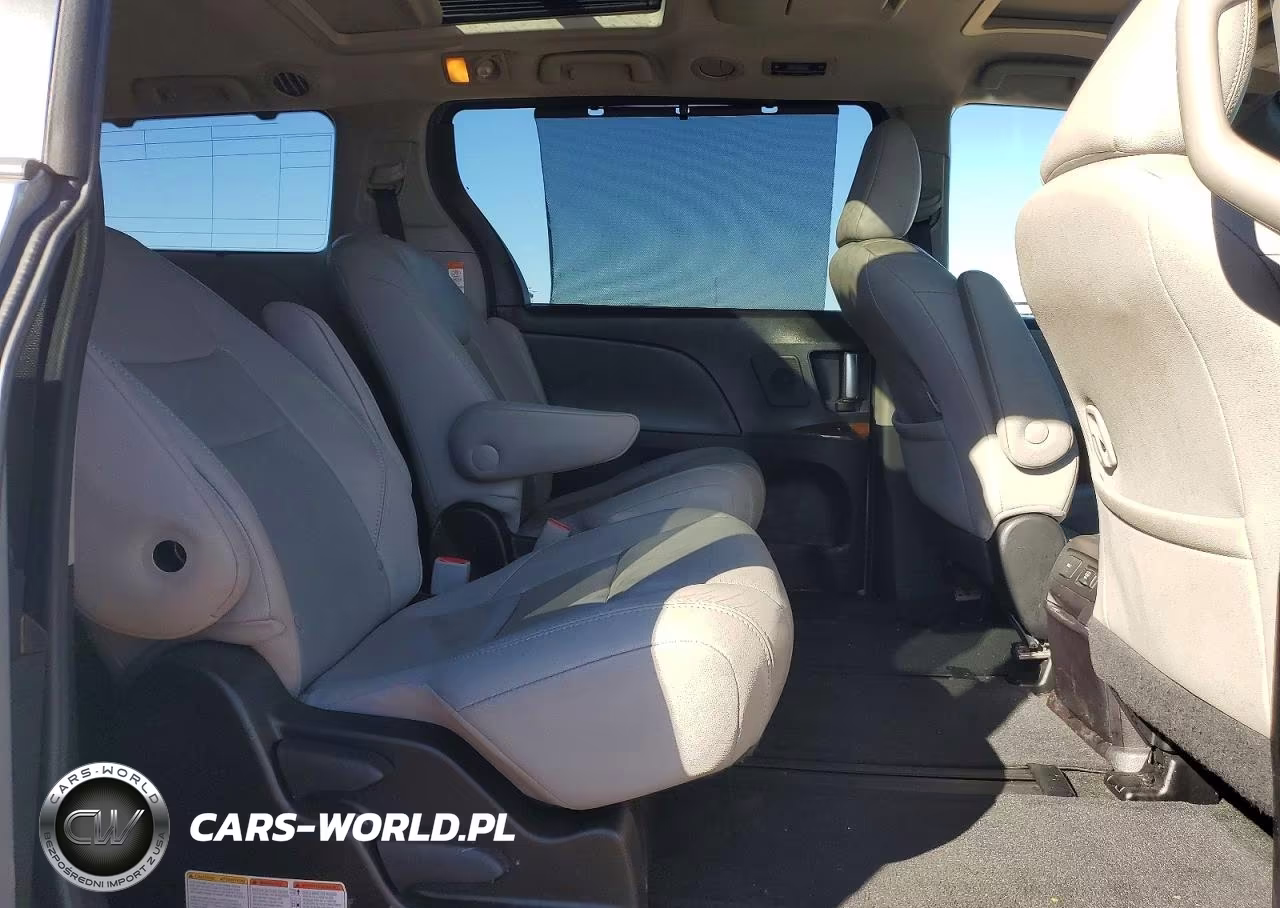 2015 Toyota Sienna Limited Premium 7-Passenger VIN:5TDDK3DC2FS116534 - 10