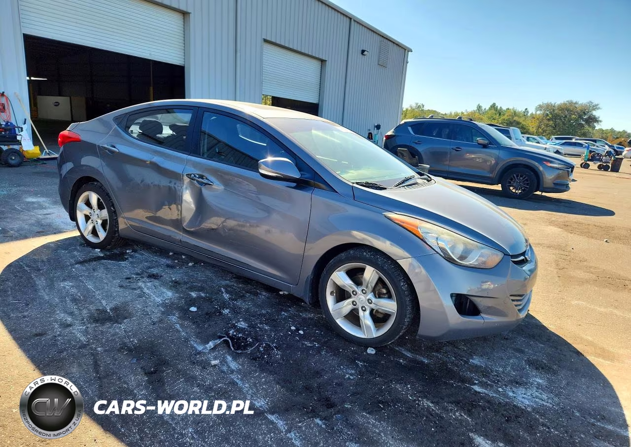 2013 Hyundai Elantra Limited VIN:5NPDH4AEXDH303338 - 4
