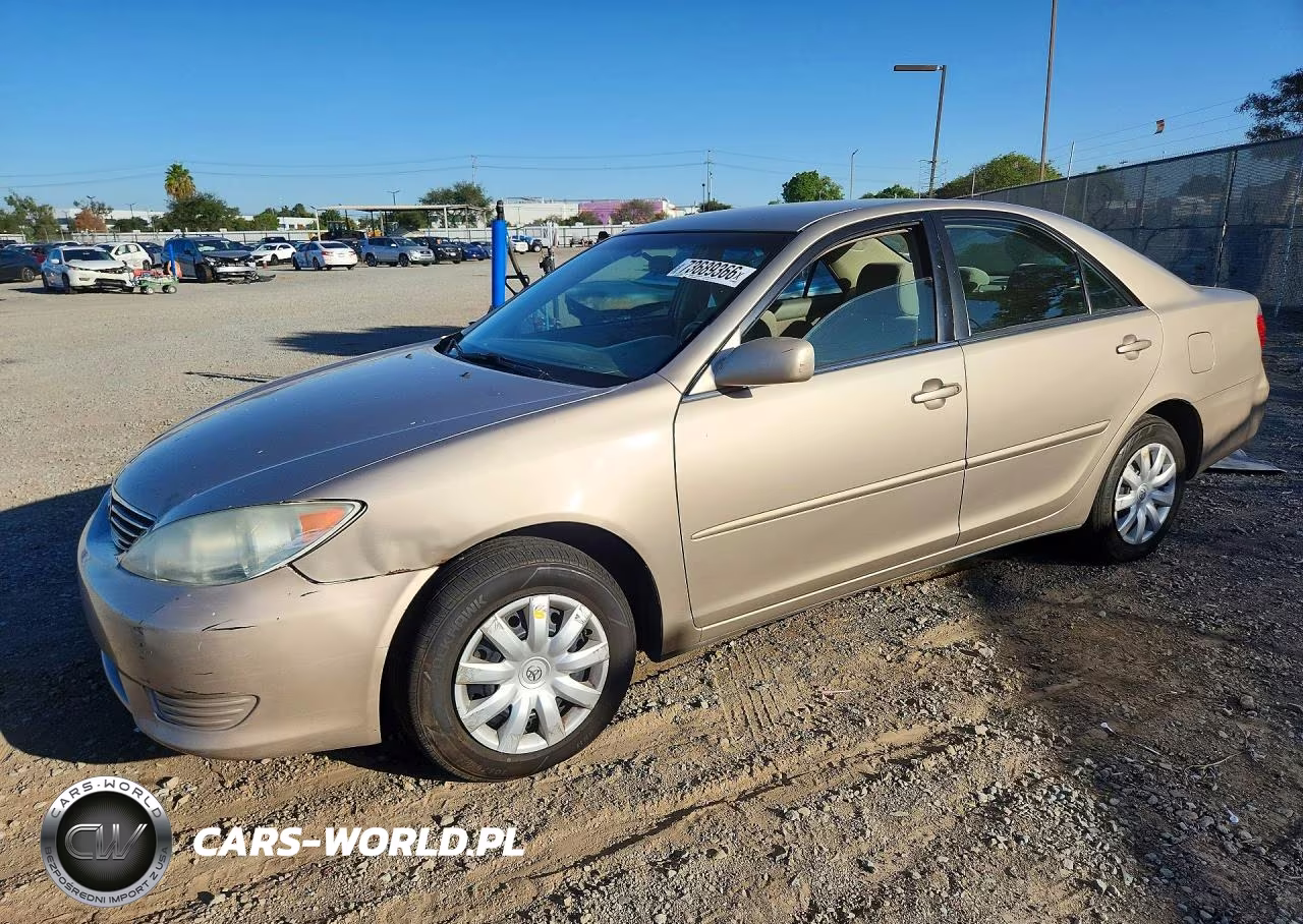 2005 Toyota Camry Le