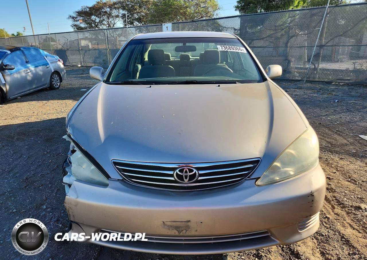 2005 Toyota Camry Le VIN:4T1BE32K05U416720 - 5
