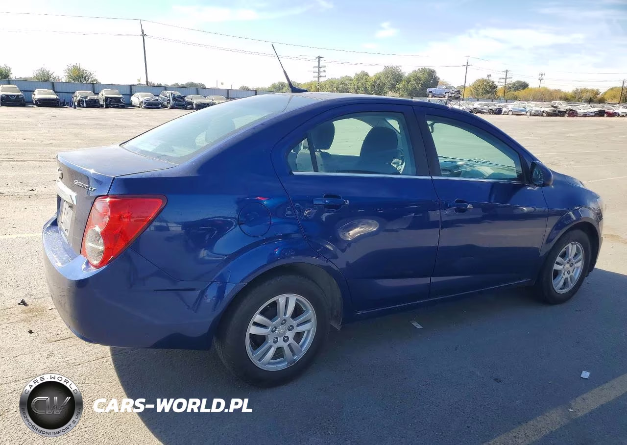 2014 Chevrolet Sonic Lt VIN:1G1JC5SH8E4153858 - 3
