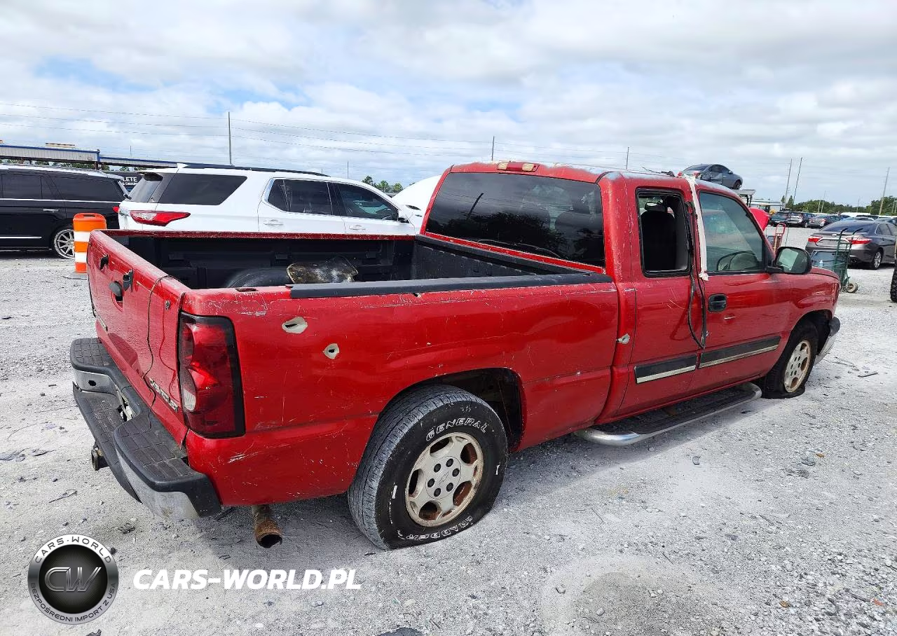 2003 Chevrolet Silverado C1500 VIN:2GCEC19T731335426 - 3