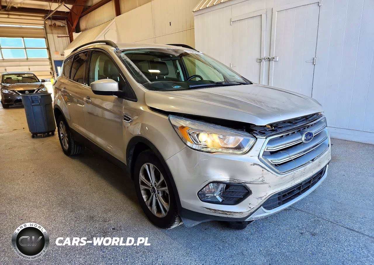 2017 Ford Escape Se VIN:1FMCU9GD0HUE13972 - 4