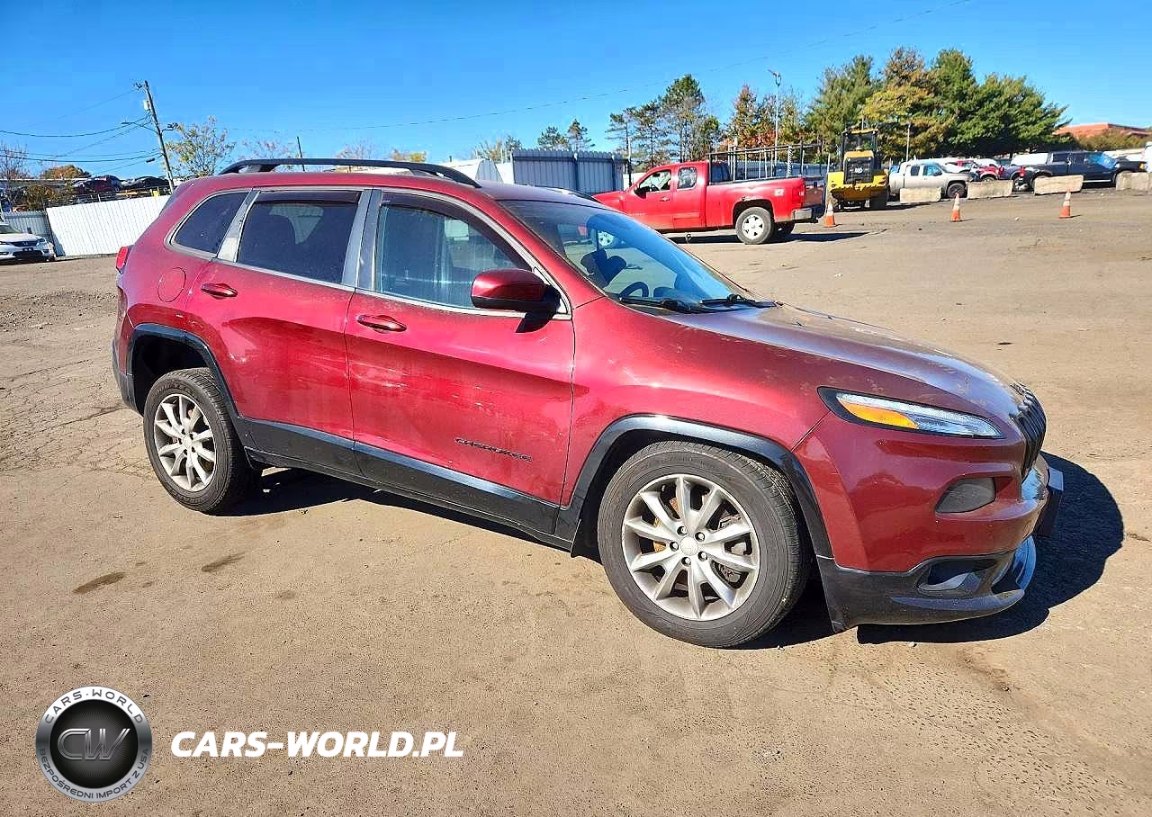 2018 Jeep Cherokee Latitude VIN:1C4PJMCB1JD603873 - 4