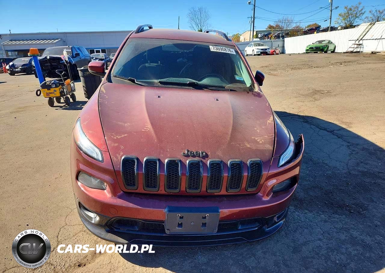 2018 Jeep Cherokee Latitude VIN:1C4PJMCB1JD603873 - 5