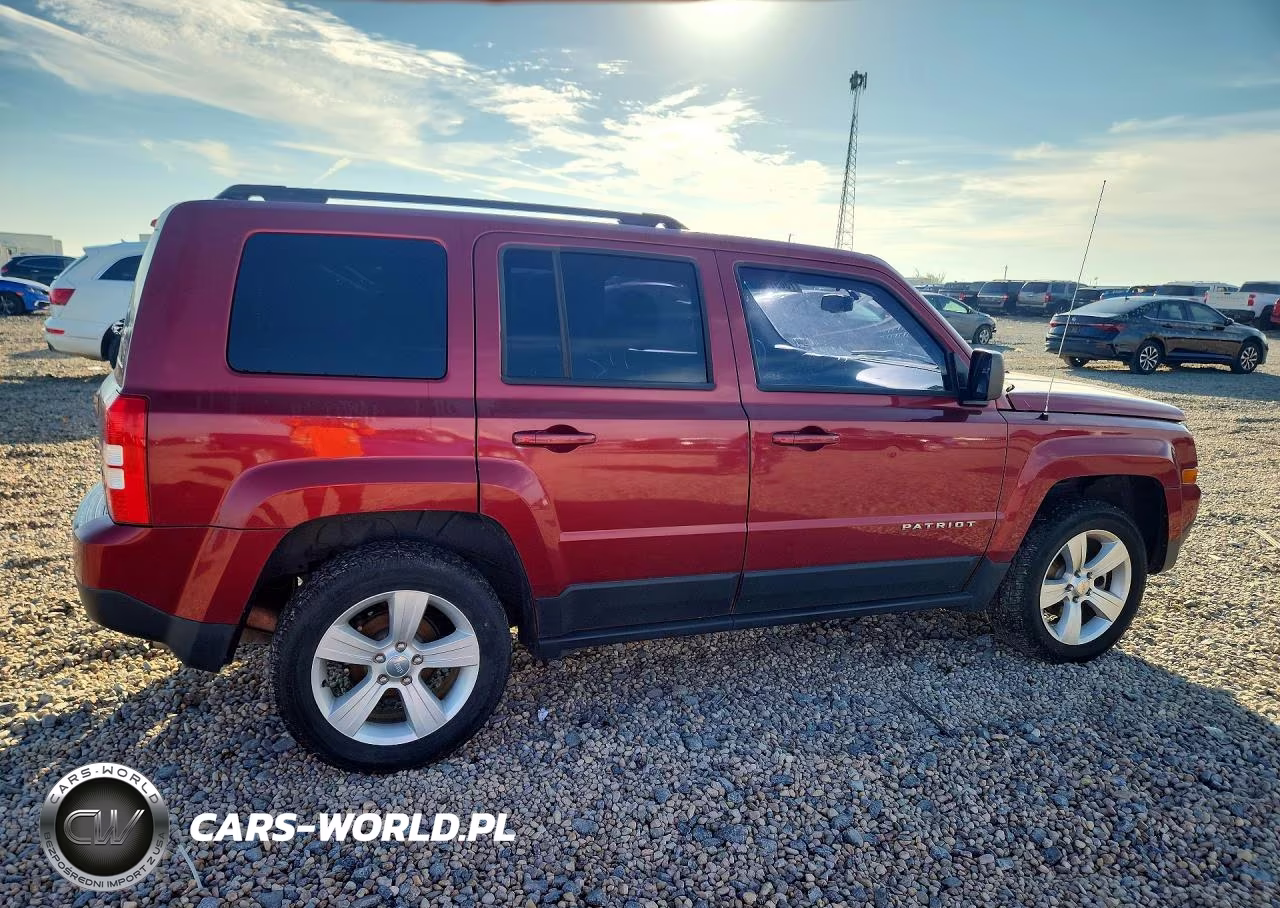 2016 Jeep Patriot Latitude VIN:1C4NJRFB6GD616689 - 3