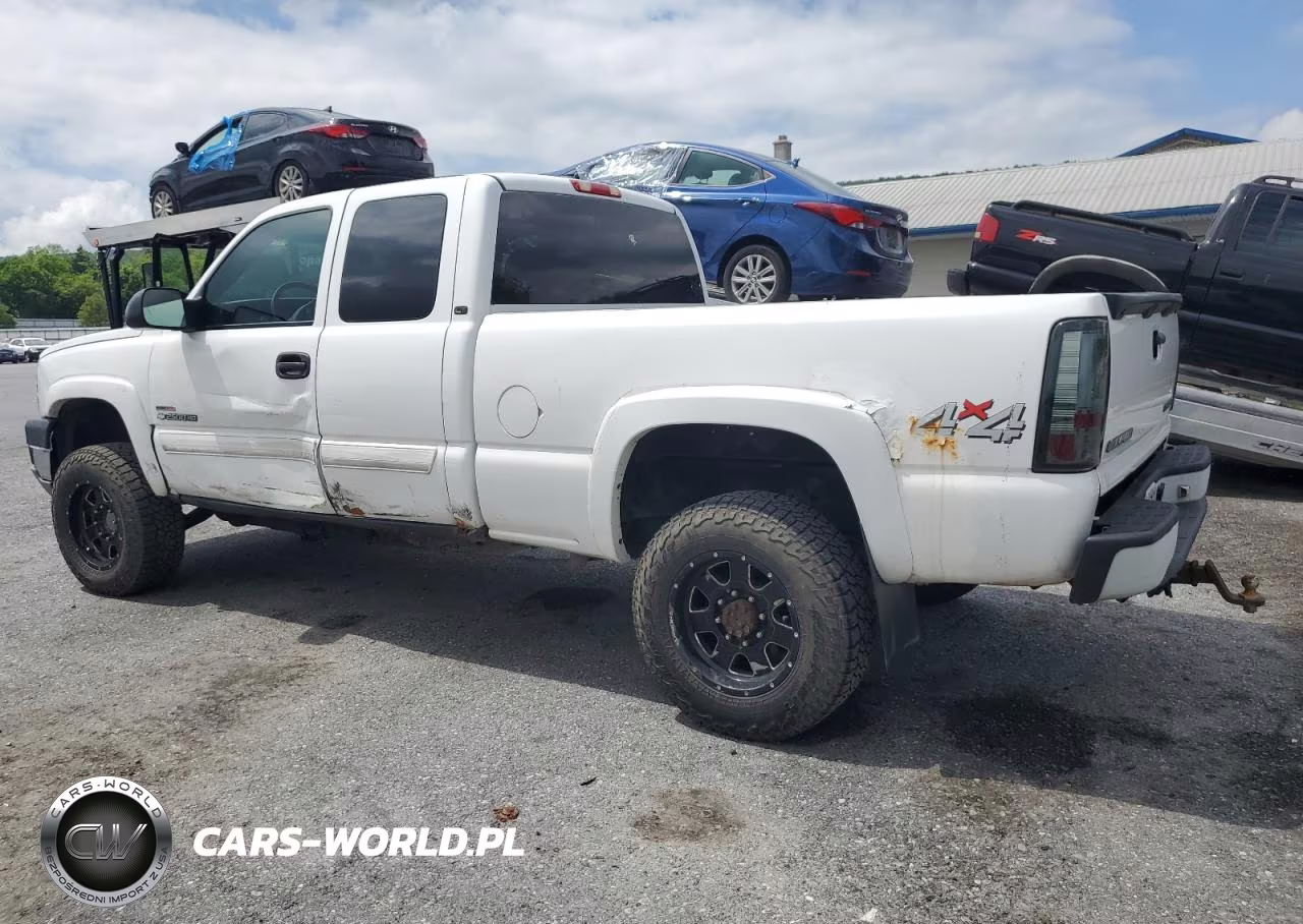 2003 Chevrolet Silverado K2500 Heavy Duty VIN:1GCHK29123E175992 - 2