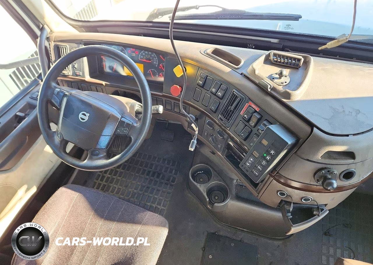 2017 Volvo Vn Vnl - Semi Truck VIN:4V4N39TG2HN988072 - 8