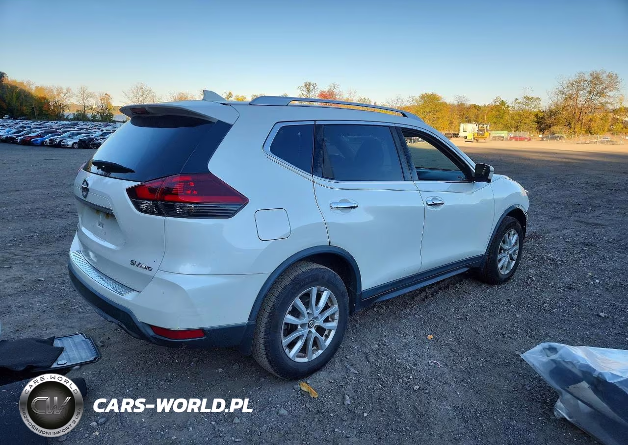 2018 Nissan Rogue Sv VIN:KNMAT2MV0JP615105 - 3