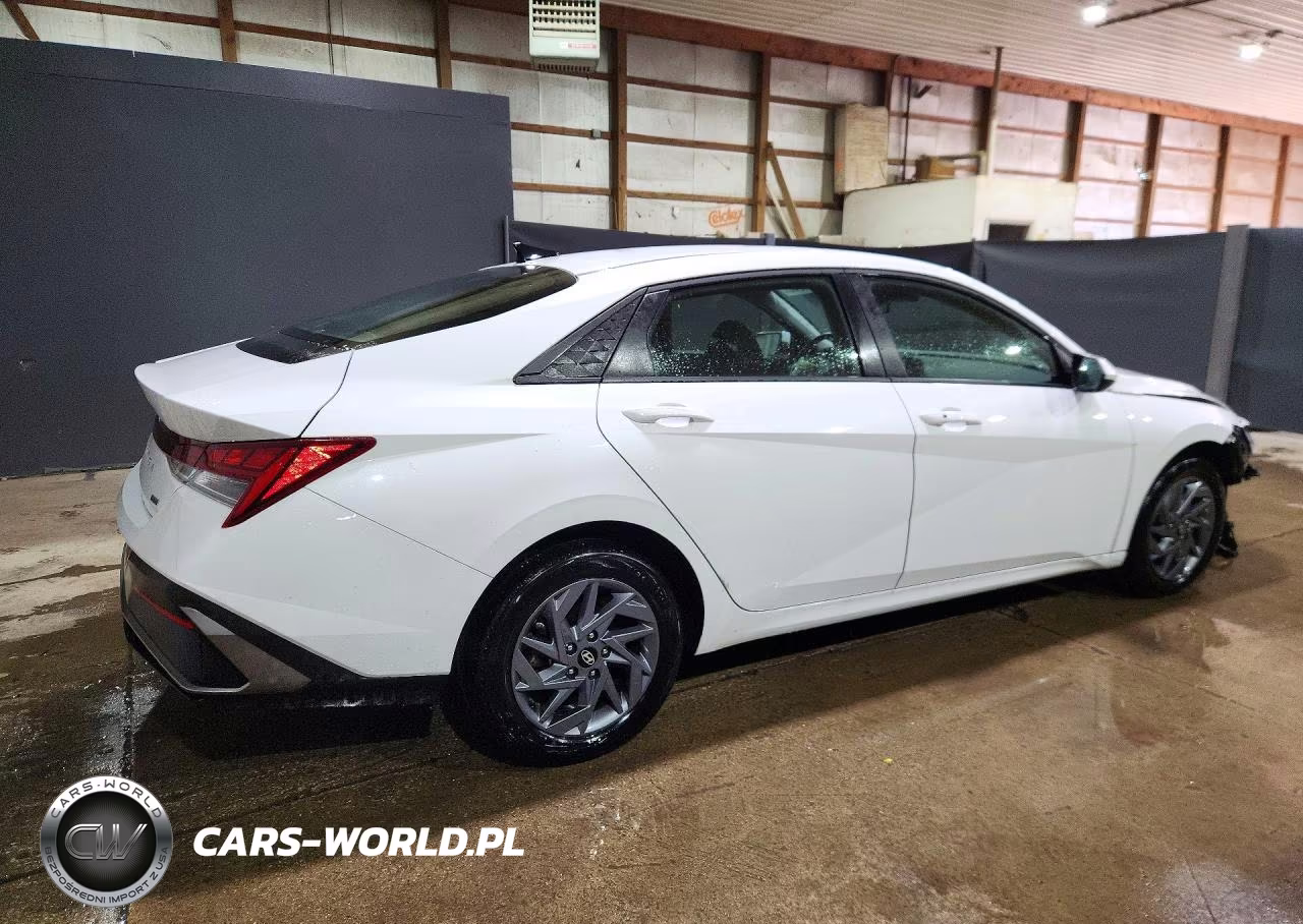 2025 Hyundai Elantra Hybrid Blue VIN:KMHLM4DJ5SU167439 - 3