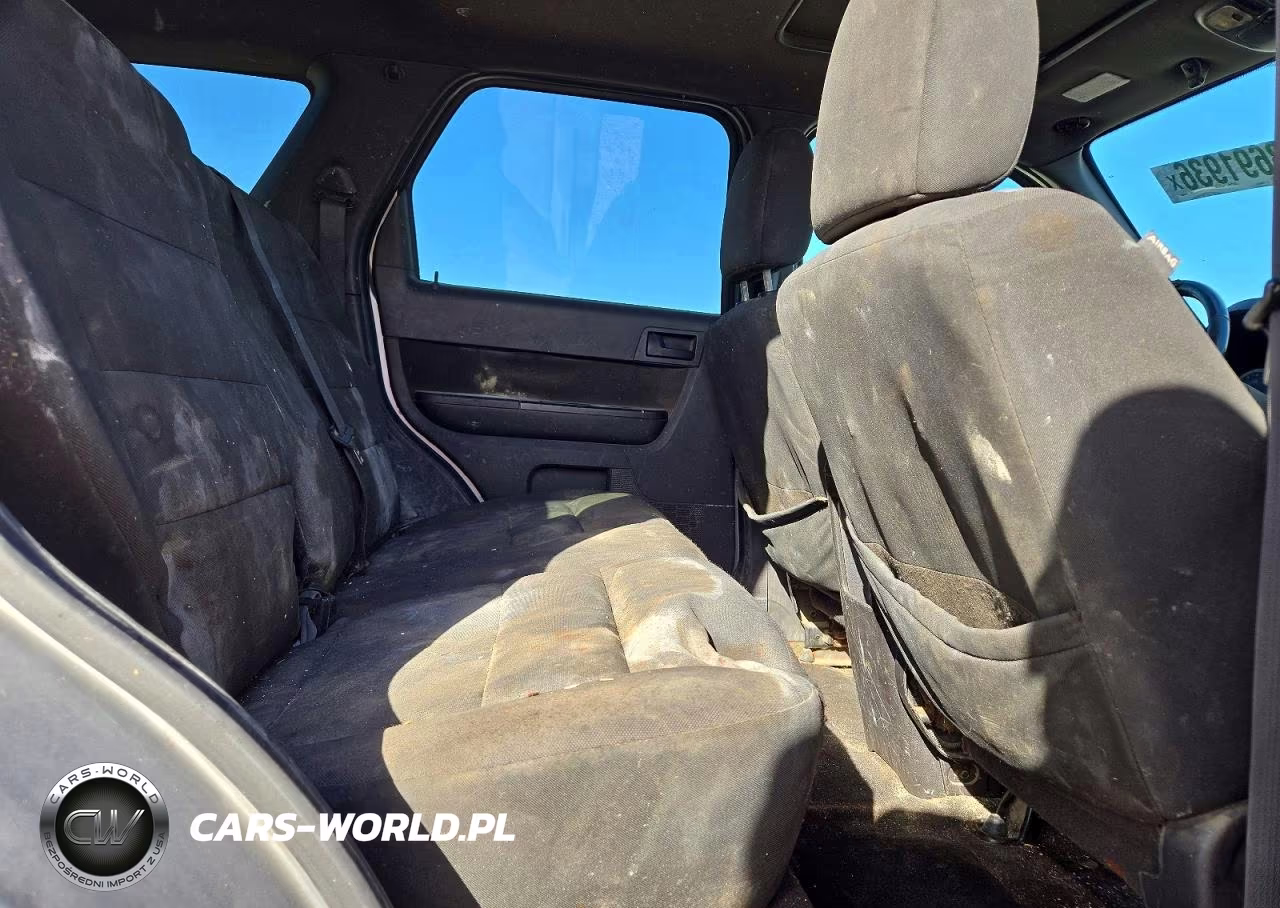 2010 Ford Escape Xlt VIN:1FMCU0DG8AKB43806 - 11