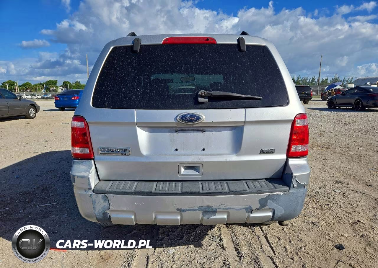 2010 Ford Escape Xlt VIN:1FMCU0DG8AKB43806 - 6