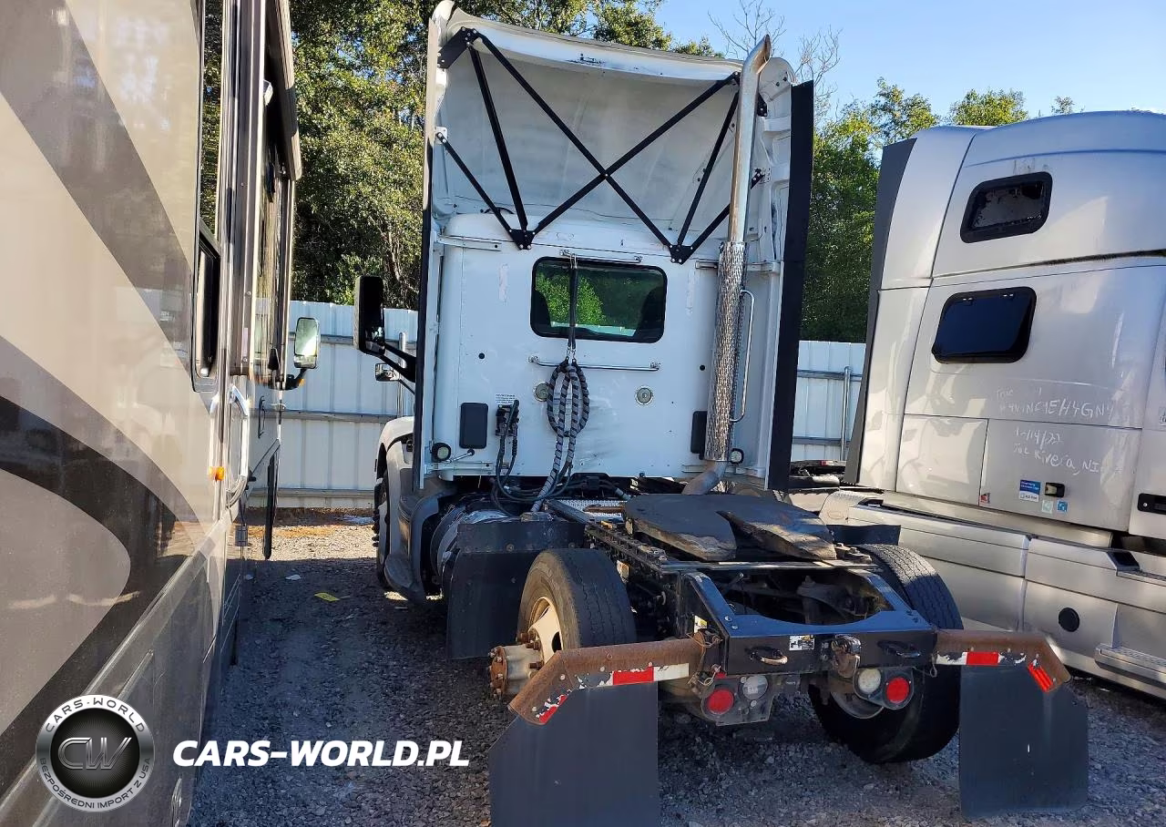 2018 Peterbilt 579 - Semi Truck VIN:1XPBA48X2JD478394 - 2