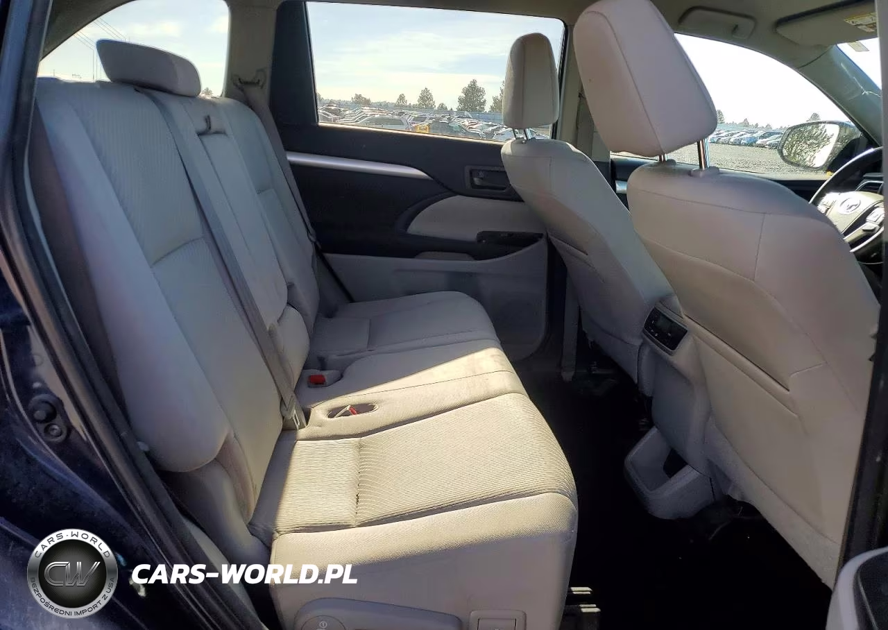 2014 Toyota Highlander Le VIN:5TDBKRFH4ES005985 - 11