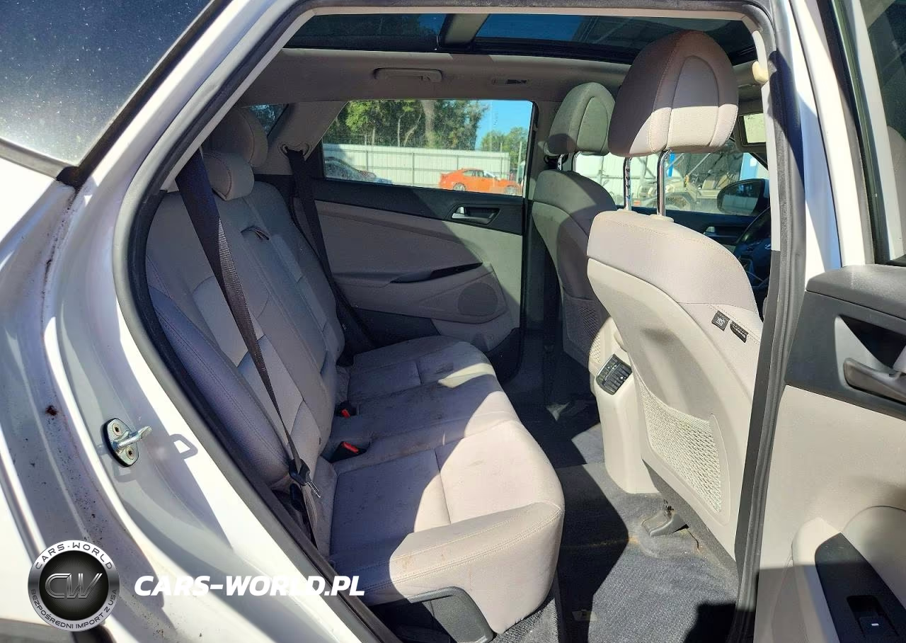 2017 Hyundai Tucson Value VIN:KM8J33A2XHU571069 - 11
