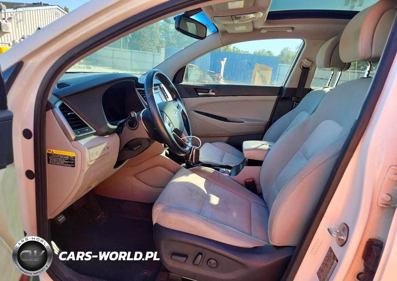 2017 Hyundai Tucson Value VIN:KM8J33A2XHU571069 - 7