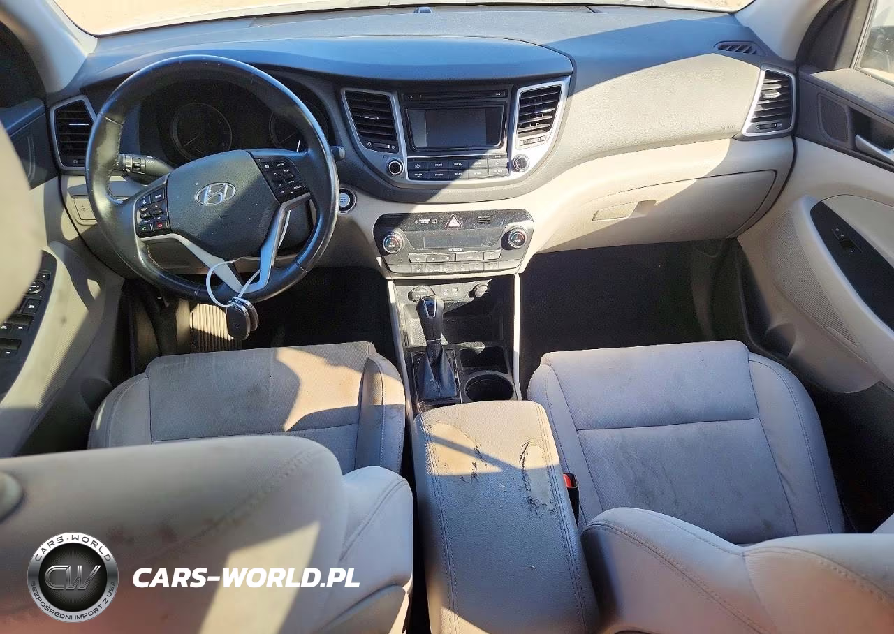 2017 Hyundai Tucson Value VIN:KM8J33A2XHU571069 - 8