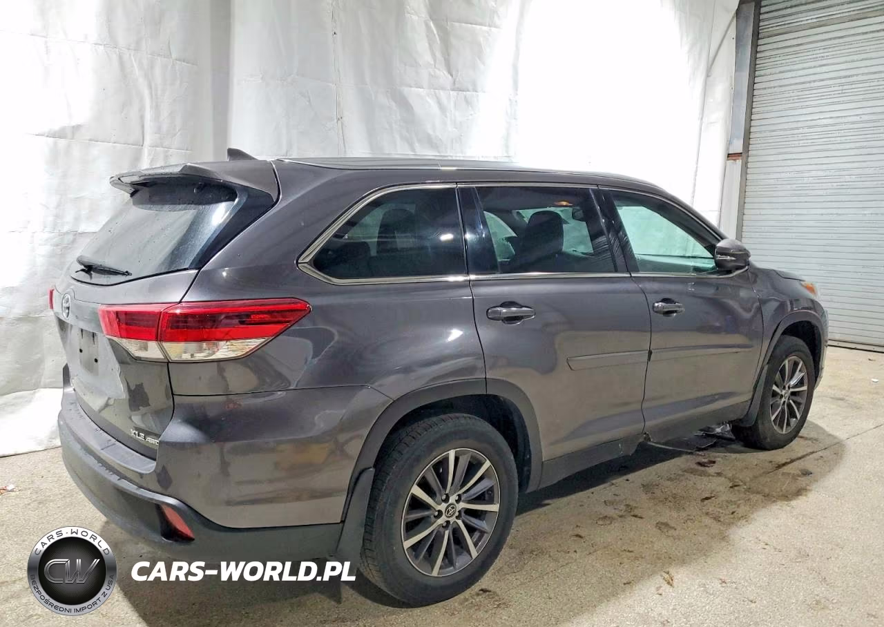 2019 Toyota Highlander Se VIN:5TDJZRFH3KS564625 - 3
