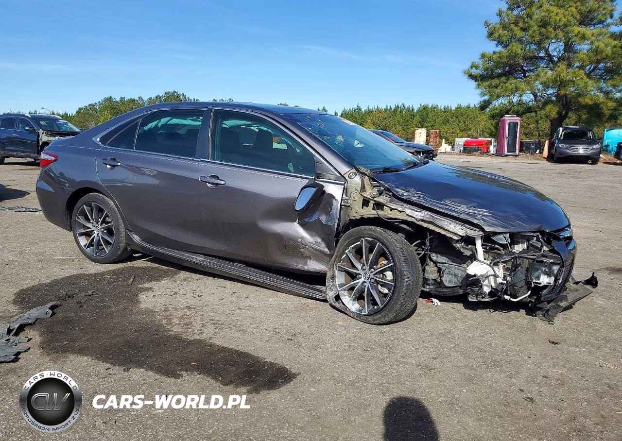 2015 Toyota Camry Xse VIN:4T1BK1FK4FU028625 - 4