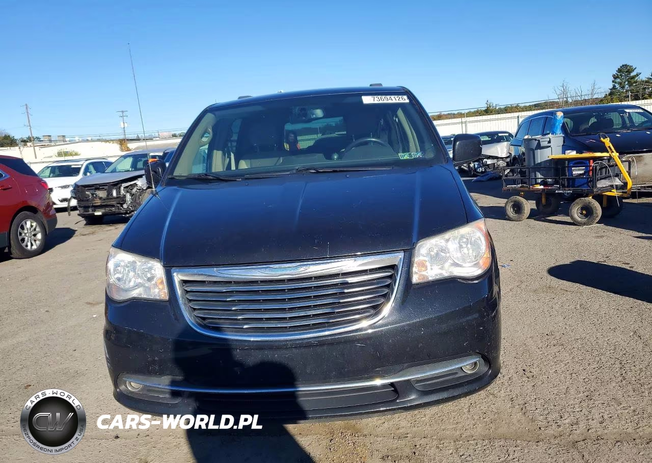 2014 Chrysler Town & Country Touring VIN:2C4RC1BG1ER409071 - 5