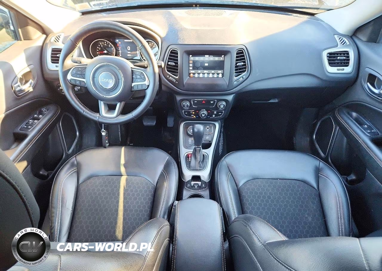 2018 Jeep Compass Latitude 4X4 VIN:3C4NJDBB3JT418534 - 8