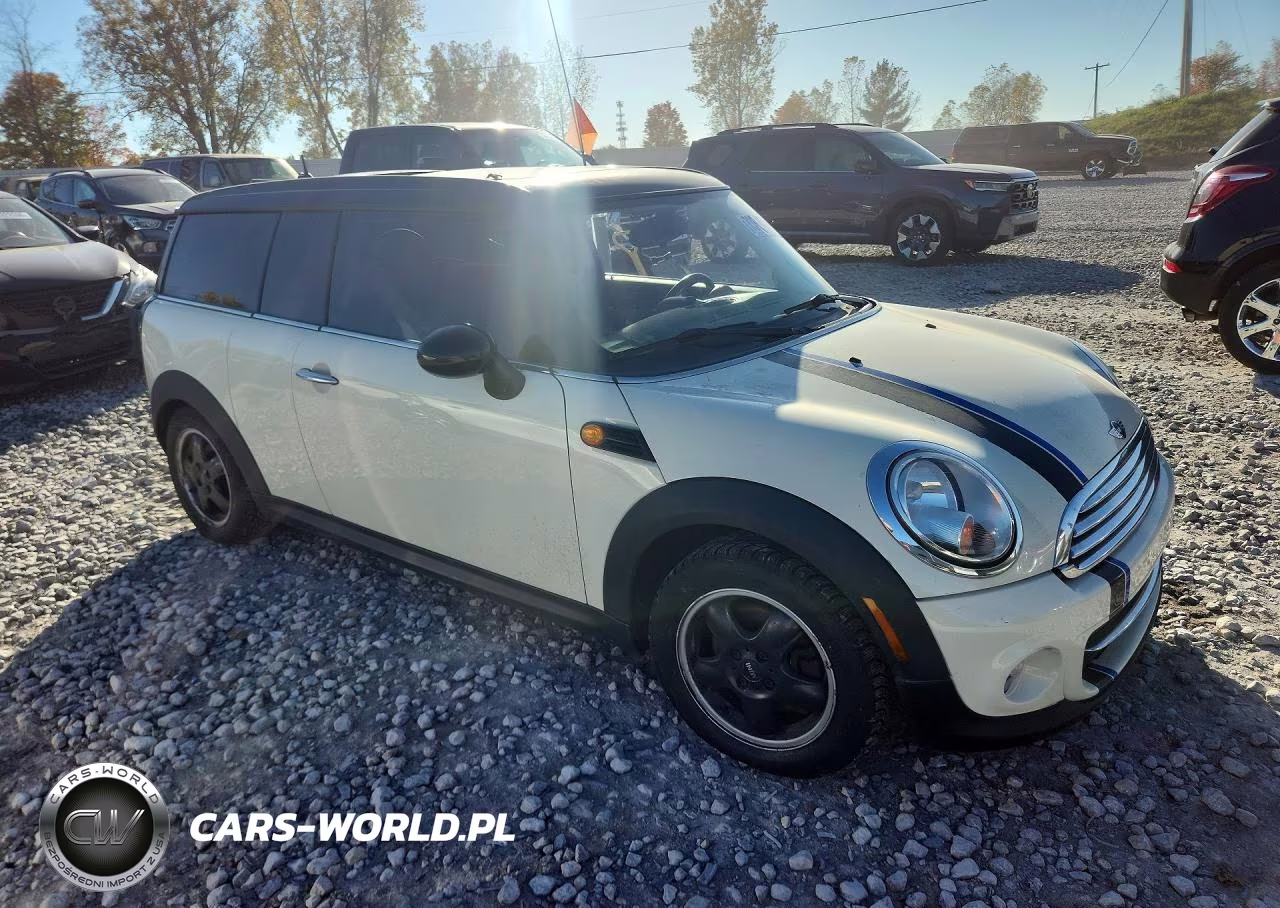 2012 MINI COOPER CLUBMAN VIN:WMWZF3C51CT268232 - 4
