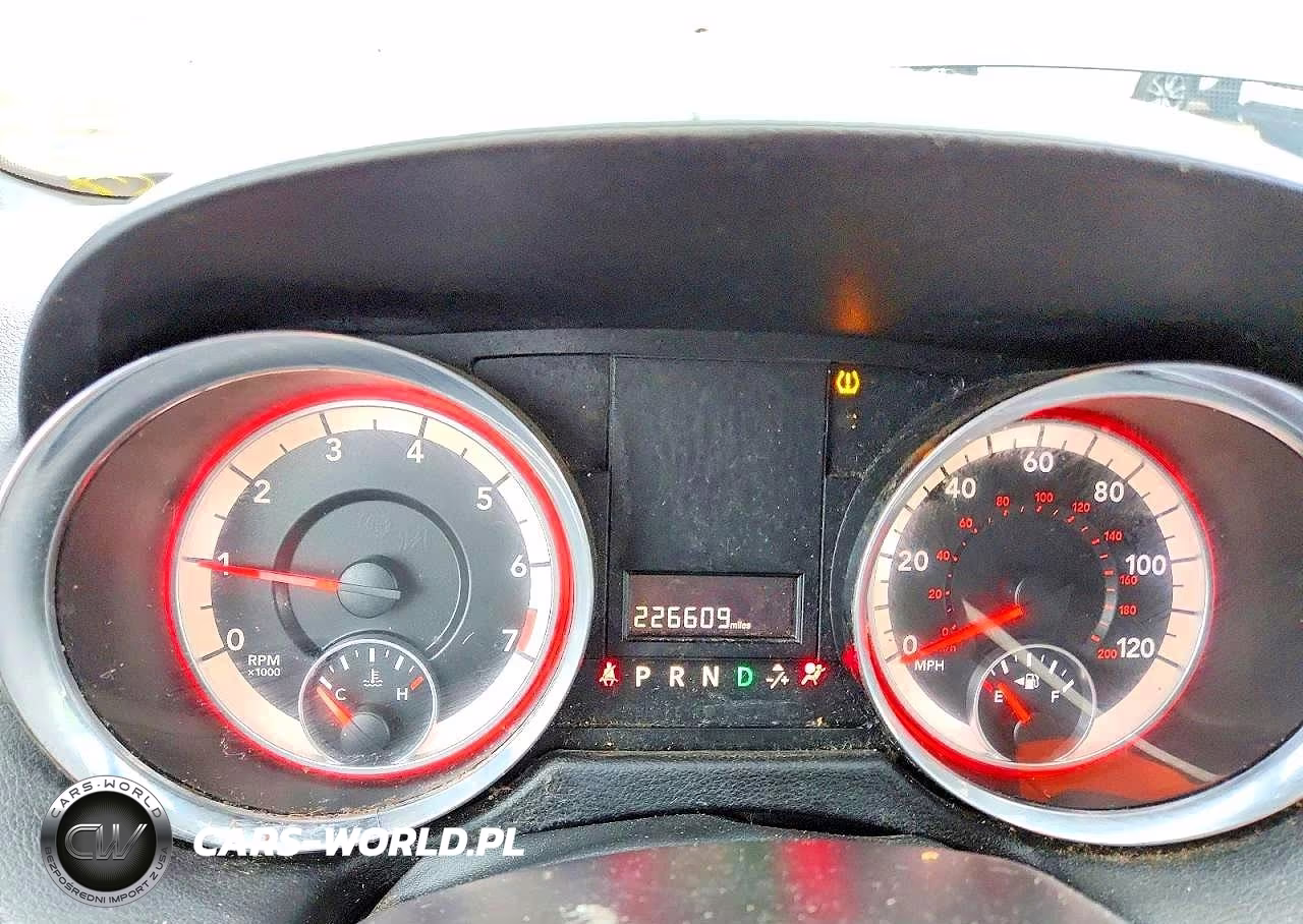 2019 Dodge Grand Caravan Sxt VIN:2C4RDGCG8KR739834 - 9