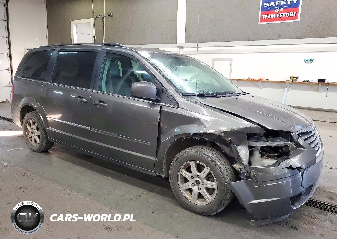 2010 Chrysler Town & Country Touring VIN:2A4RR5DX0AR329509 - 4