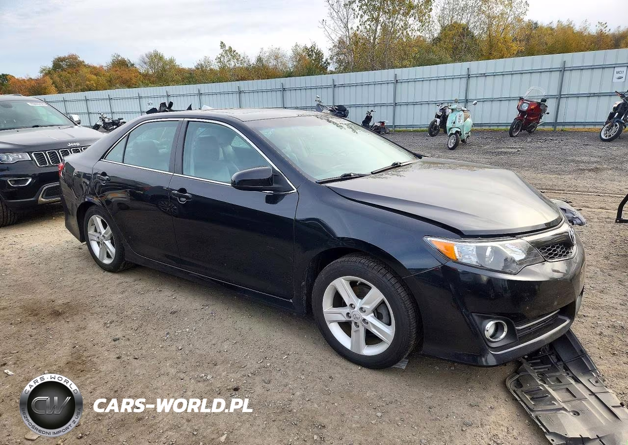2013 Toyota Camry Se VIN:4T1BF1FK5DU298304 - 4